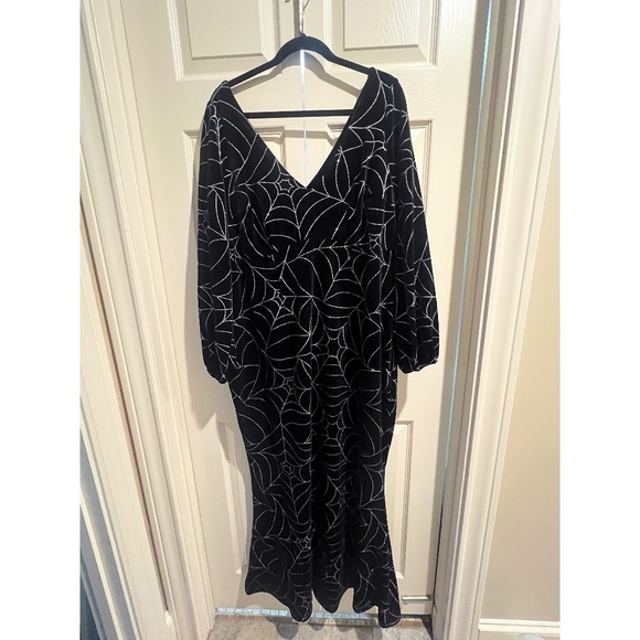 Collectif x Modcloth | Spinning in Style Spiderwebs Maxi Dress size 16 NWT - Picture 3 of 6